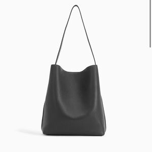 Chic Black Leather Shoulder Bag